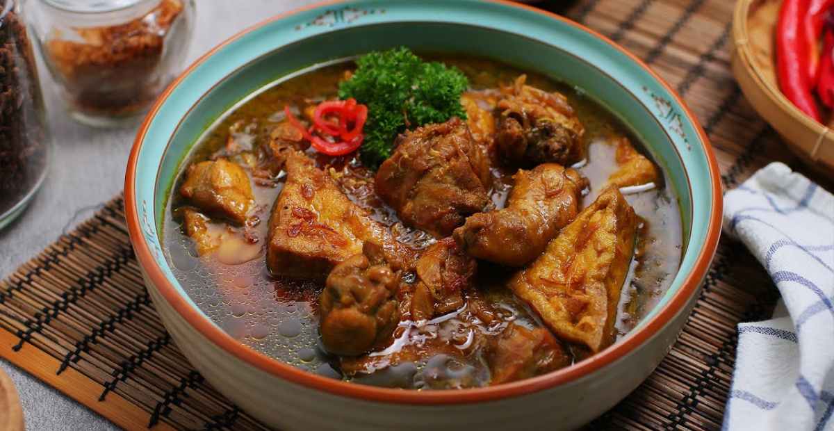 Menjelajahi Kelezatan Ayam Semur: Hidangan Nusantara Kaya Cita Rasa