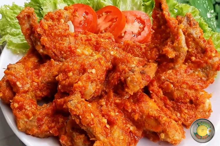 Resep Ayam Goreng Sambal Rujak yang Pedas dan Nikmat
